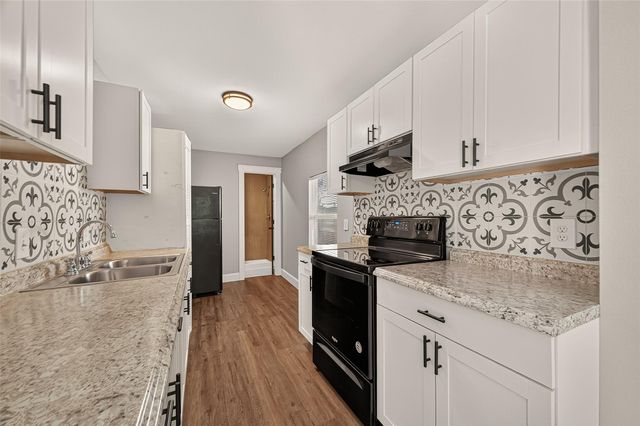 5711 Brady Street 4, Houston, TX 77011