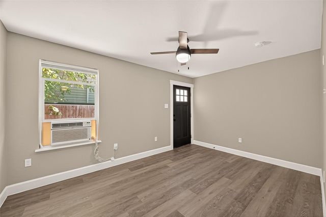 5711 Brady Street 4, Houston, TX 77011