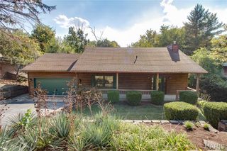 2310 Fairview Drive, Alton, IL 62002