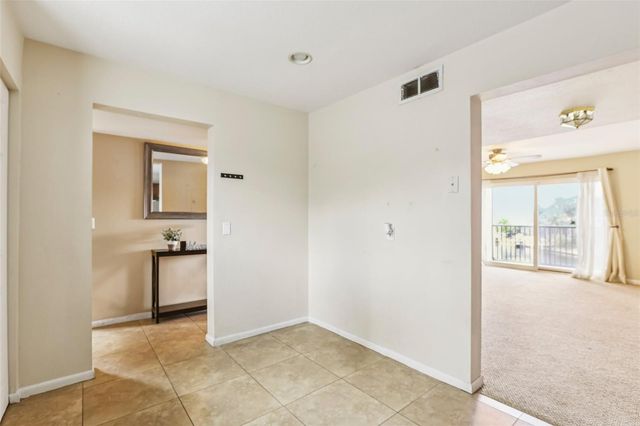 6325 NEWTOWN CIRCLE 25B2, Tampa, FL 33615
