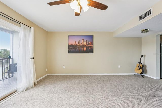 6325 NEWTOWN CIRCLE 25B2, Tampa, FL 33615