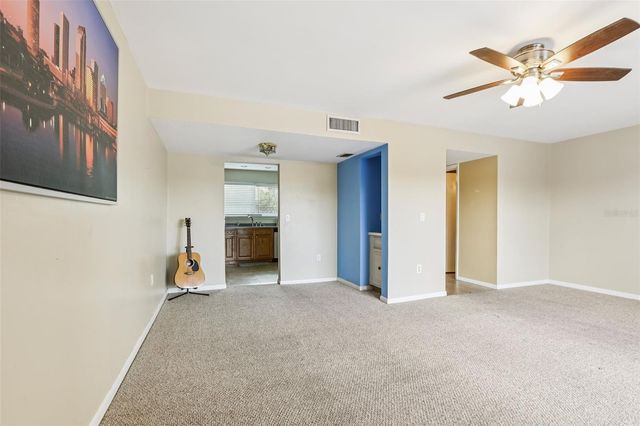 6325 NEWTOWN CIRCLE 25B2, Tampa, FL 33615