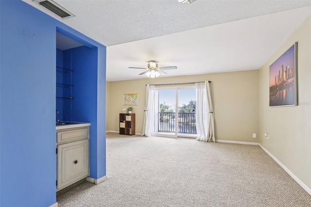 6325 NEWTOWN CIRCLE 25B2, Tampa, FL 33615