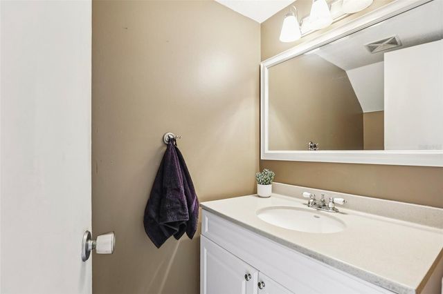 6325 NEWTOWN CIRCLE 25B2, Tampa, FL 33615