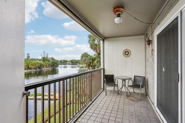 6325 NEWTOWN CIRCLE 25B2, Tampa, FL 33615