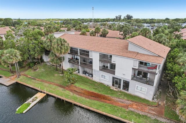 6325 NEWTOWN CIRCLE 25B2, Tampa, FL 33615