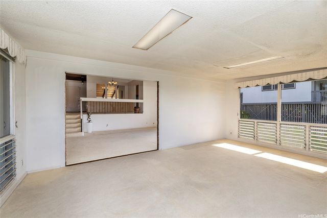 98-1015 Kaonohi Street, Aiea, HI 96701