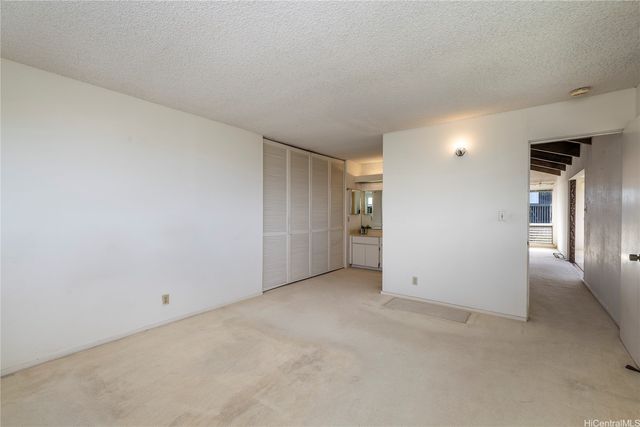 98-1015 Kaonohi Street, Aiea, HI 96701