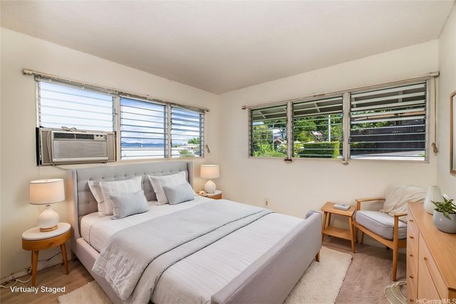 98-1015 Kaonohi Street, Aiea, HI 96701