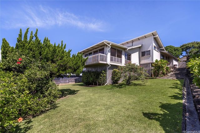 98-1015 Kaonohi Street, Aiea, HI 96701