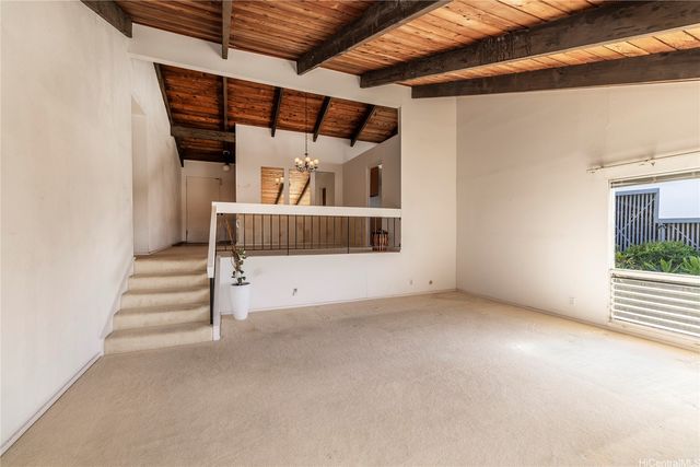 98-1015 Kaonohi Street, Aiea, HI 96701