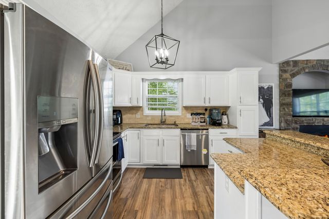 193 Misty Dr, Pleasant View, TN 37146