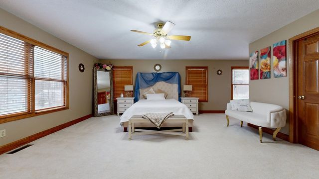 1743 Hidden Oak Trail, Mansfield, OH 44906