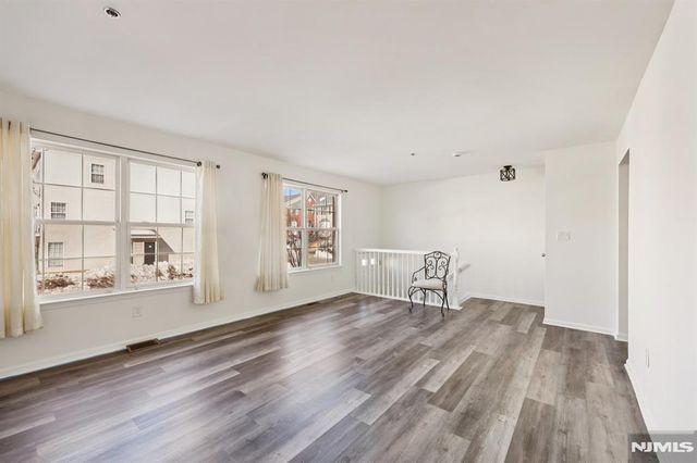 246 Matthews Drive, Newark, NJ 07103