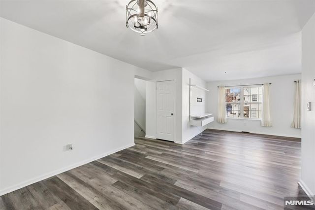 246 Matthews Drive, Newark, NJ 07103