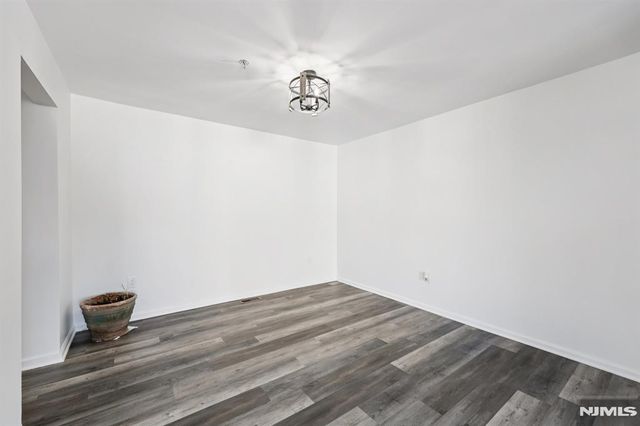 246 Matthews Drive, Newark, NJ 07103