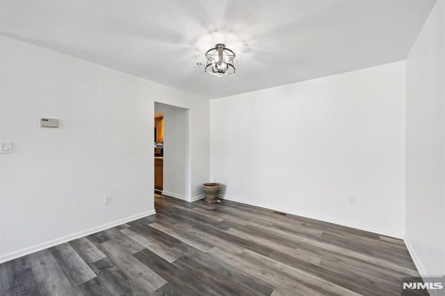 246 Matthews Drive, Newark, NJ 07103