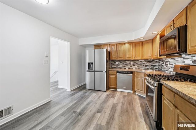 246 Matthews Drive, Newark, NJ 07103