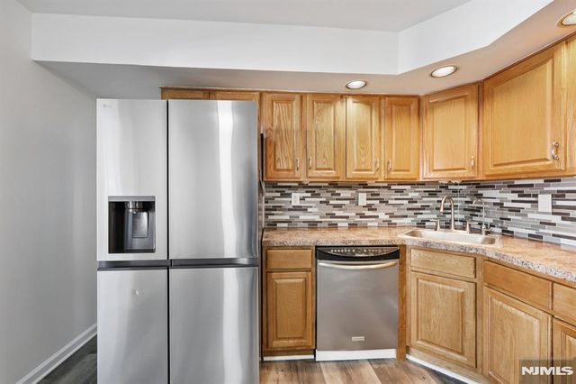 246 Matthews Drive, Newark, NJ 07103