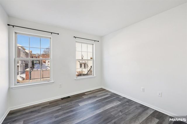 246 Matthews Drive, Newark, NJ 07103