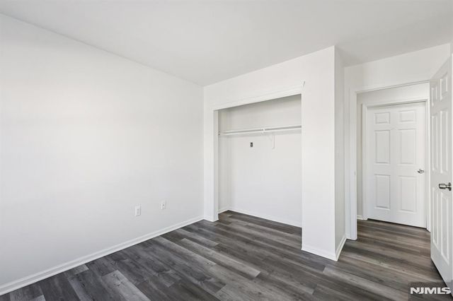 246 Matthews Drive, Newark, NJ 07103