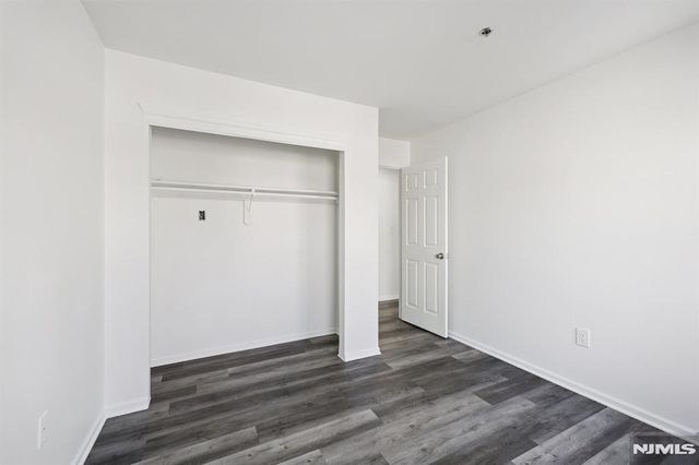 246 Matthews Drive, Newark, NJ 07103