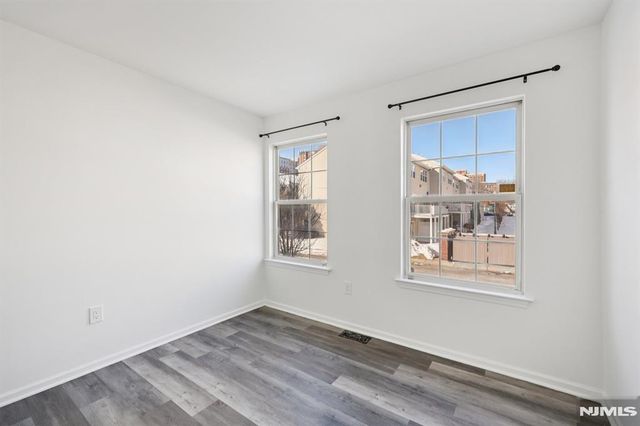 246 Matthews Drive, Newark, NJ 07103