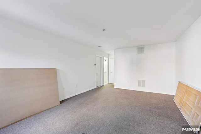 246 Matthews Drive, Newark, NJ 07103