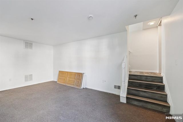 246 Matthews Drive, Newark, NJ 07103