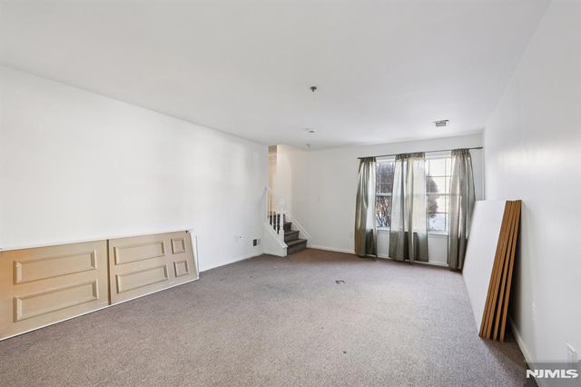 246 Matthews Drive, Newark, NJ 07103