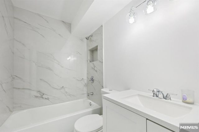 246 Matthews Drive, Newark, NJ 07103