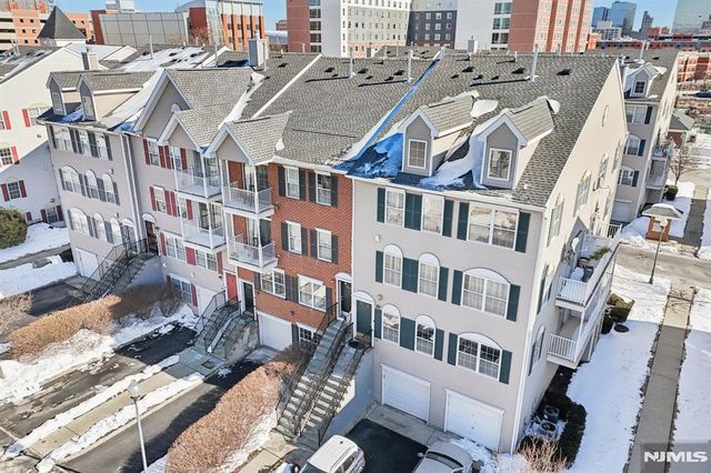 246 Matthews Drive, Newark, NJ 07103