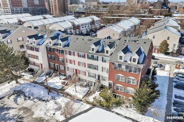 246 Matthews Drive, Newark, NJ 07103