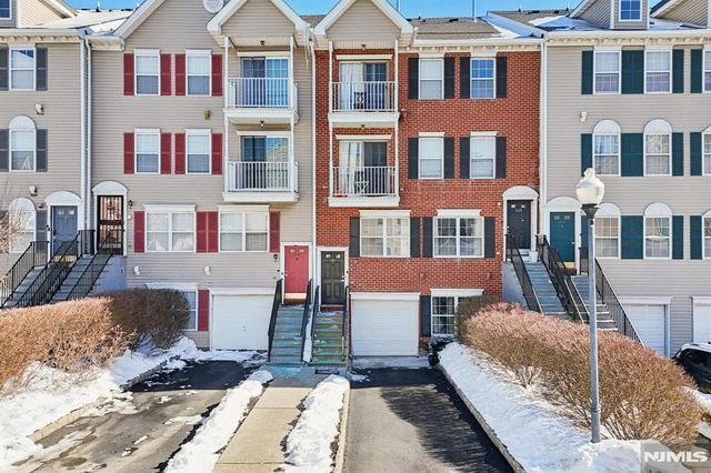 246 Matthews Drive, Newark, NJ 07103