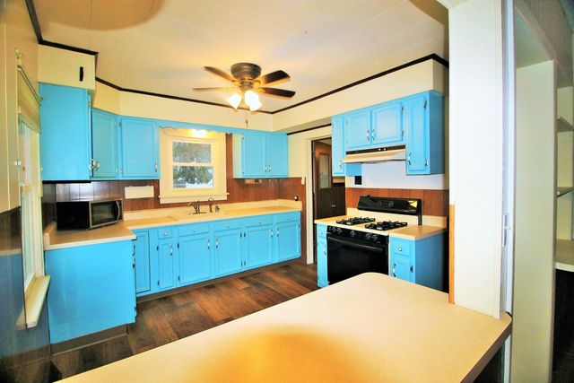 2218 3rd Street, East Moline, IL 61244