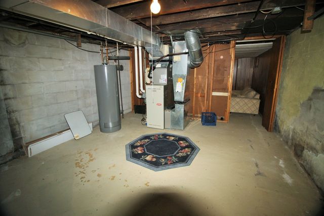 2218 3rd Street, East Moline, IL 61244