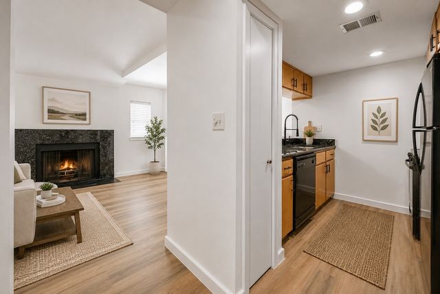 4130 Newton Avenue F, Dallas, TX 75219