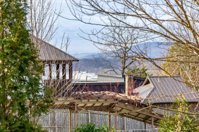 619 Forest Avenue, Chattanooga, TN 37405