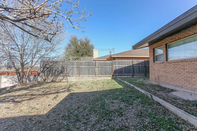 1707 Yale Ave, Big Spring, TX 79720