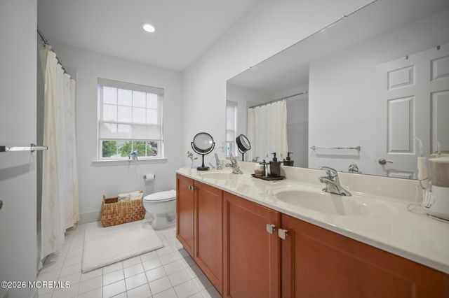 29 Chad Lane, Howell, NJ 07731