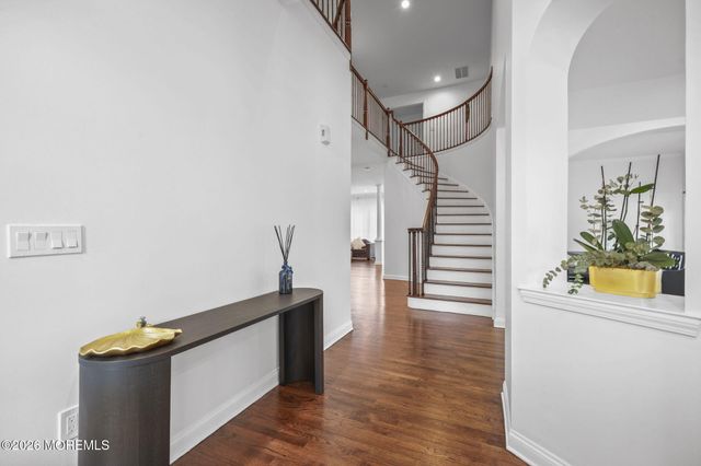 29 Chad Lane, Howell, NJ 07731