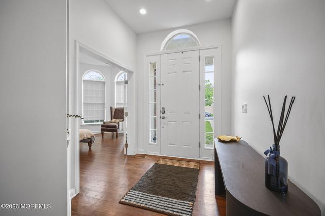 29 Chad Lane, Howell, NJ 07731