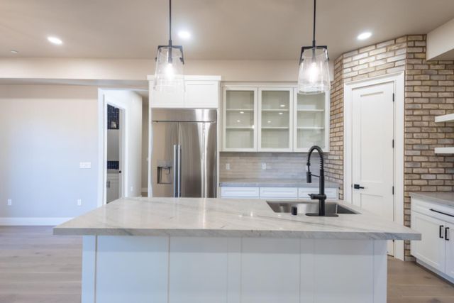 104 Southlite Cir, Sacramento, CA 95831