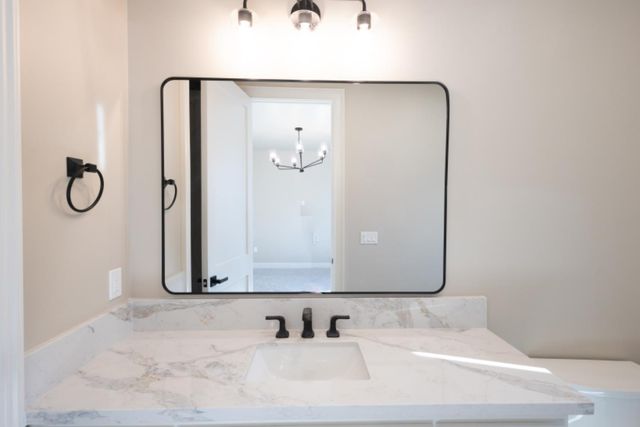 104 Southlite Cir, Sacramento, CA 95831