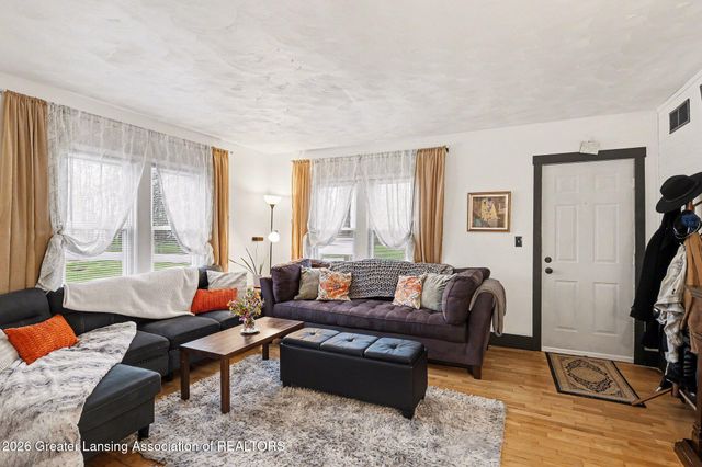 3125 Snow Road, Lansing, MI 48917