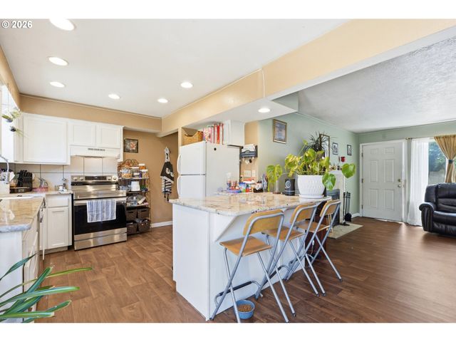 8008 MACARTHUR Blvd, Vancouver, WA 98664