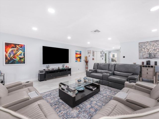 23040 SW 54th Avenue, Boca Raton, FL 33433