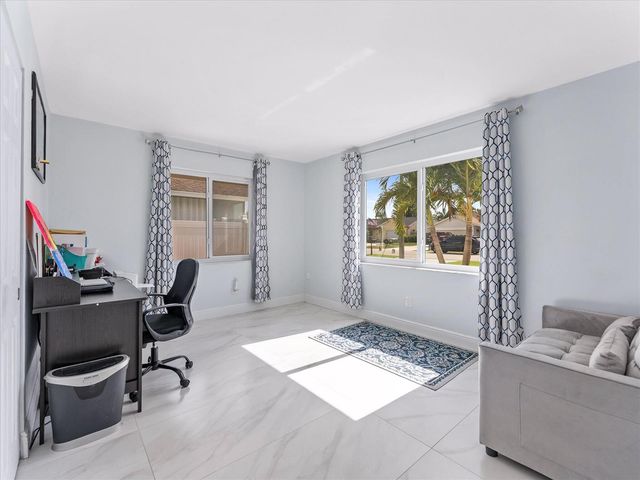 23040 SW 54th Avenue, Boca Raton, FL 33433
