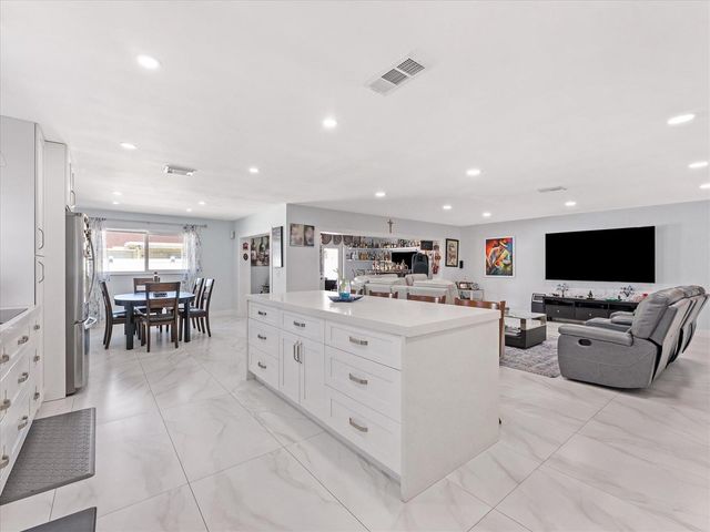 23040 SW 54th Avenue, Boca Raton, FL 33433