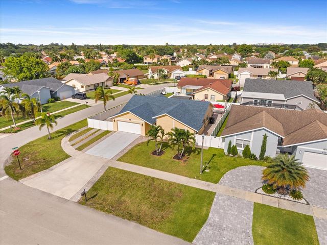 23040 SW 54th Avenue, Boca Raton, FL 33433